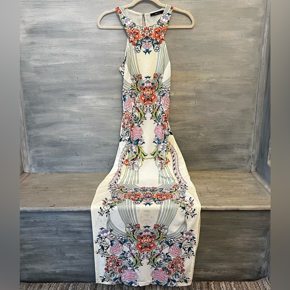 Ark & Co. Asian Inspired Floral Print Sleeveless Open Back Full Length‎ Dress LN